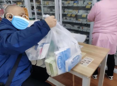 兒子買藥遇阻，父親直接安排3公斤，全班跟著沾光，